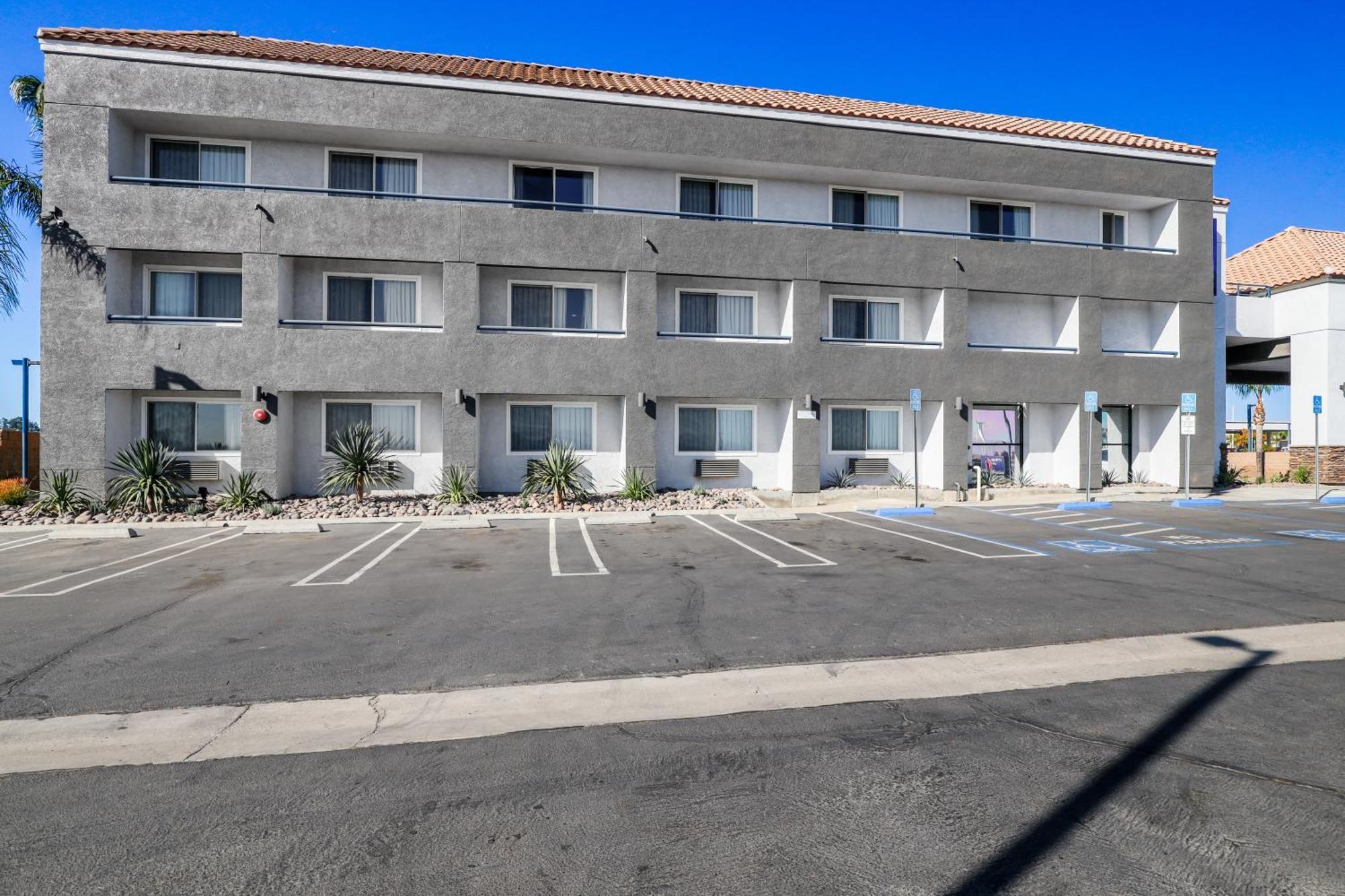 Studio 6 Suites Perris, Ca Exteriér fotografie